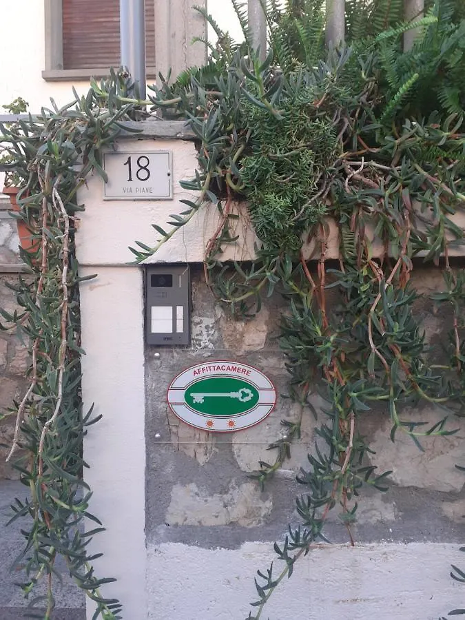 Gasthof Bressa De Ma Affittacamere, Room & Breakfast Pietra Ligure Italien