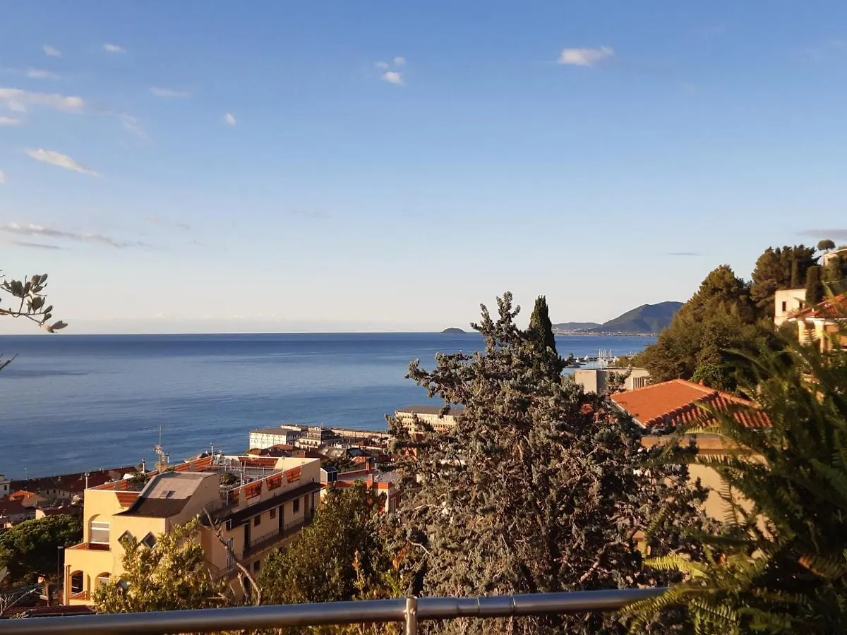Gasthof Bressa De Ma Affittacamere, Room & Breakfast Pietra Ligure Italien