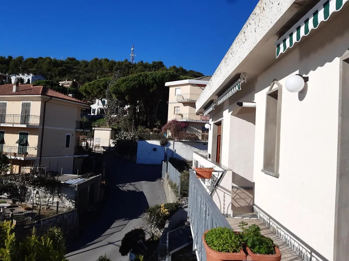 Bressa De Ma Affittacamere, Room & Breakfast Pietra Ligure 0*,